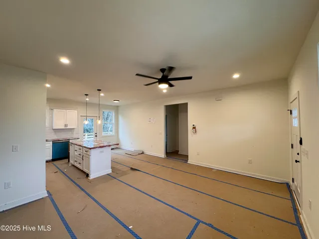 $2,000 | 110 Bethune Avenue, Aberdeen, NC 28315