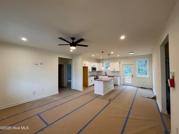 $2,000 | 110 Bethune Avenue, Aberdeen, NC 28315