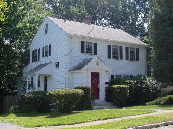 45 Dellwood Road Worcester, MA 01602 - Photo 2 of 28