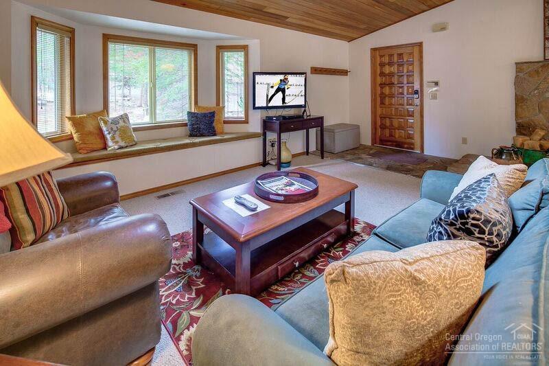 57712 Filbert Lane Sunriver, OR 97707 - Photo 6 of 25 Additional Photo
