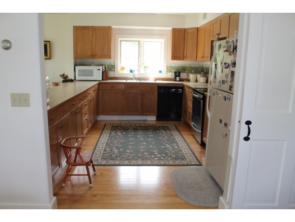 162 Devlin Road Duxbury, VT 05676 - Photo 4 of 29 Gallery Image 4