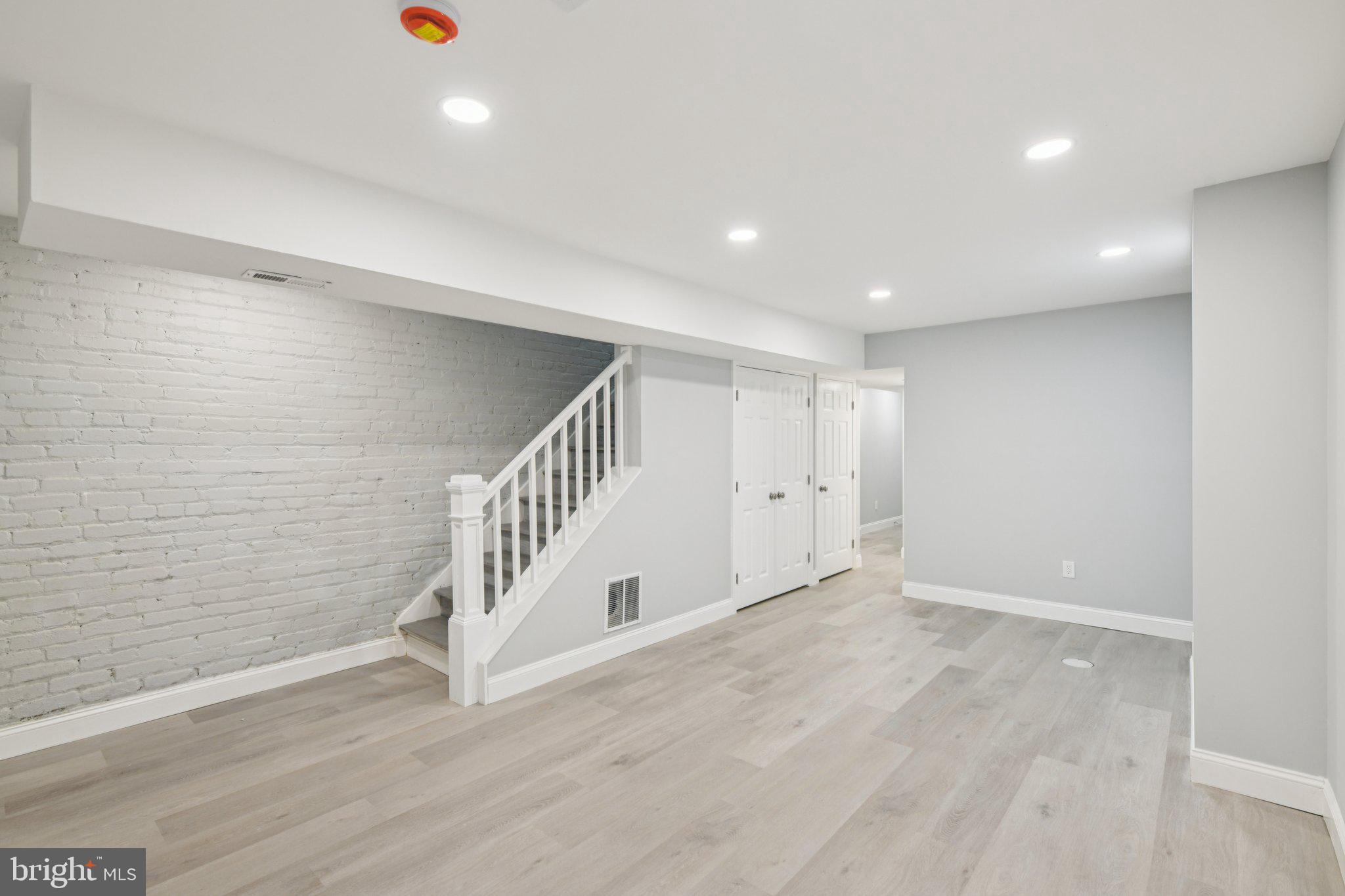 729 Madison Street Northwest Washington, DC 20011 - Photo 47 of 59 an entryway in hall