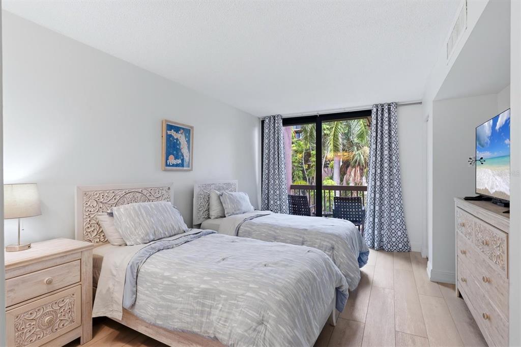 216 Pass Key Road, Unit 216 Sarasota, FL 34242 - Photo 19 of 66 Gallery Image 19