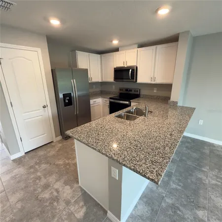 $2,000 | 542 Zinfandel Drive, Daytona Beach, FL 32117