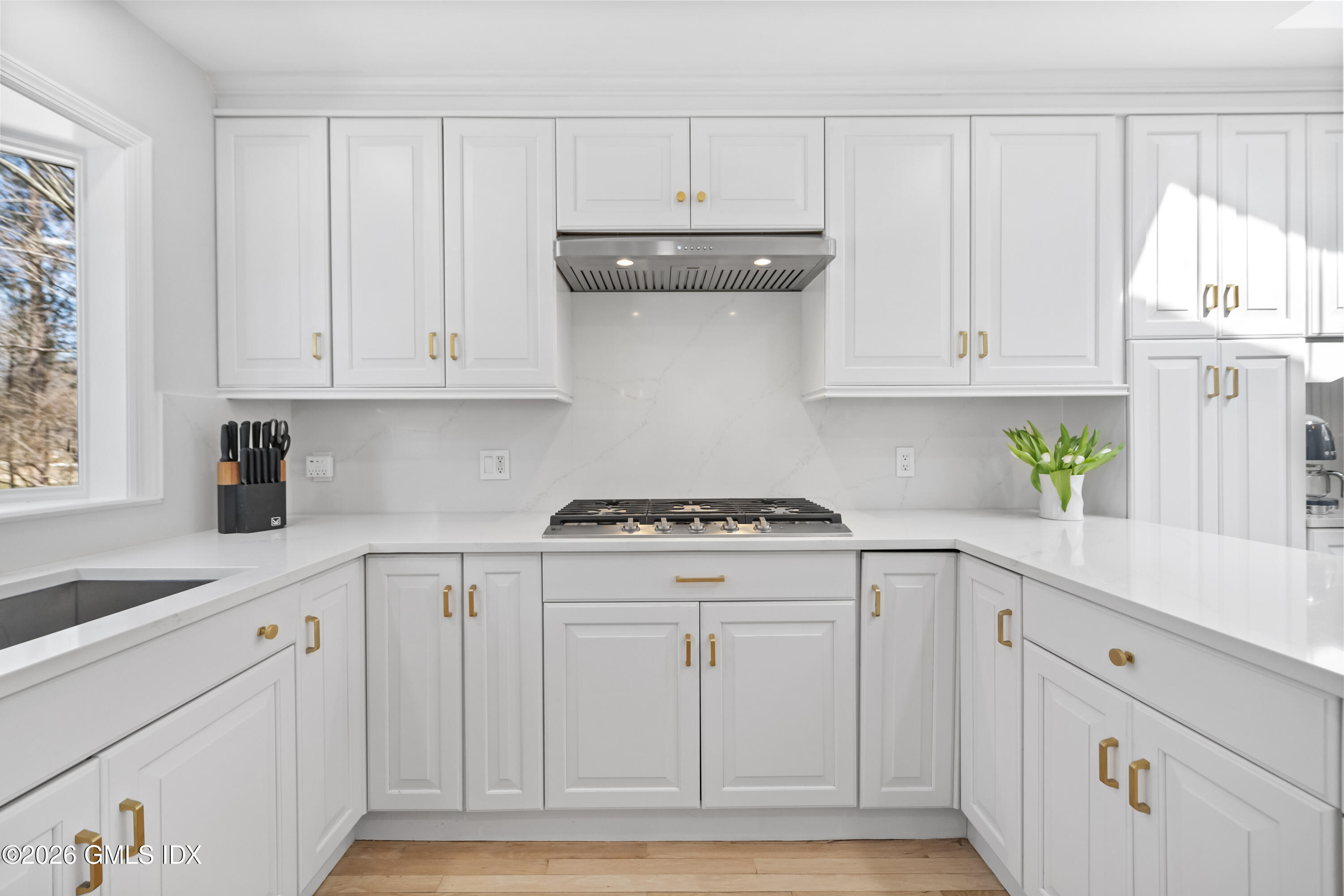 6 Gaxton Road Stamford, CT 06905 - Photo 7 of 28 8a