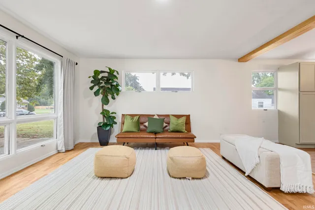 $299,900 | 507 North Oakland Avenue, Mishawaka, IN 46544