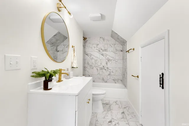 $299,900 | 507 North Oakland Avenue, Mishawaka, IN 46544