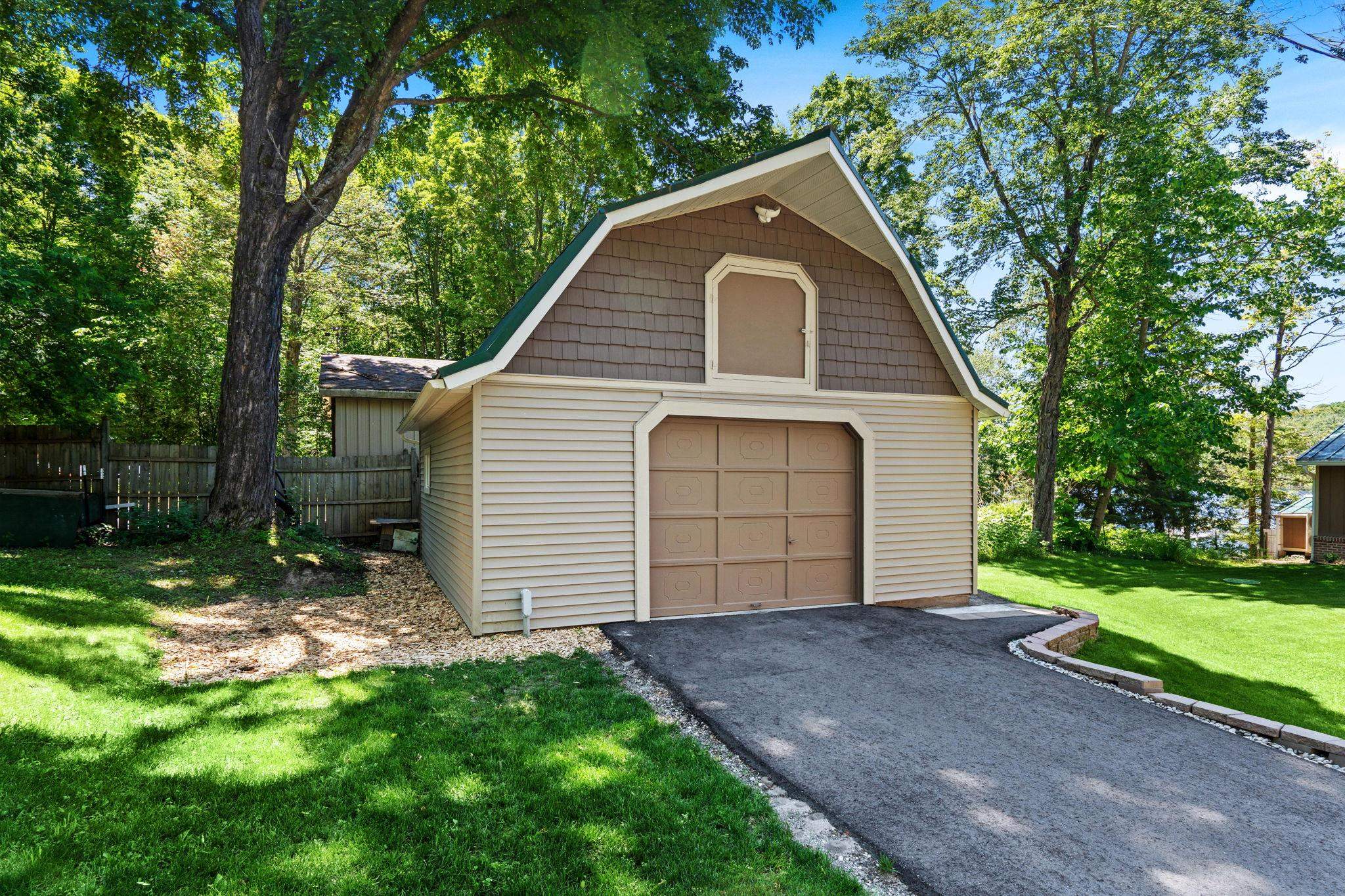 5541 Miles Road East Jordan, MI 49727 - Photo 6 of 94