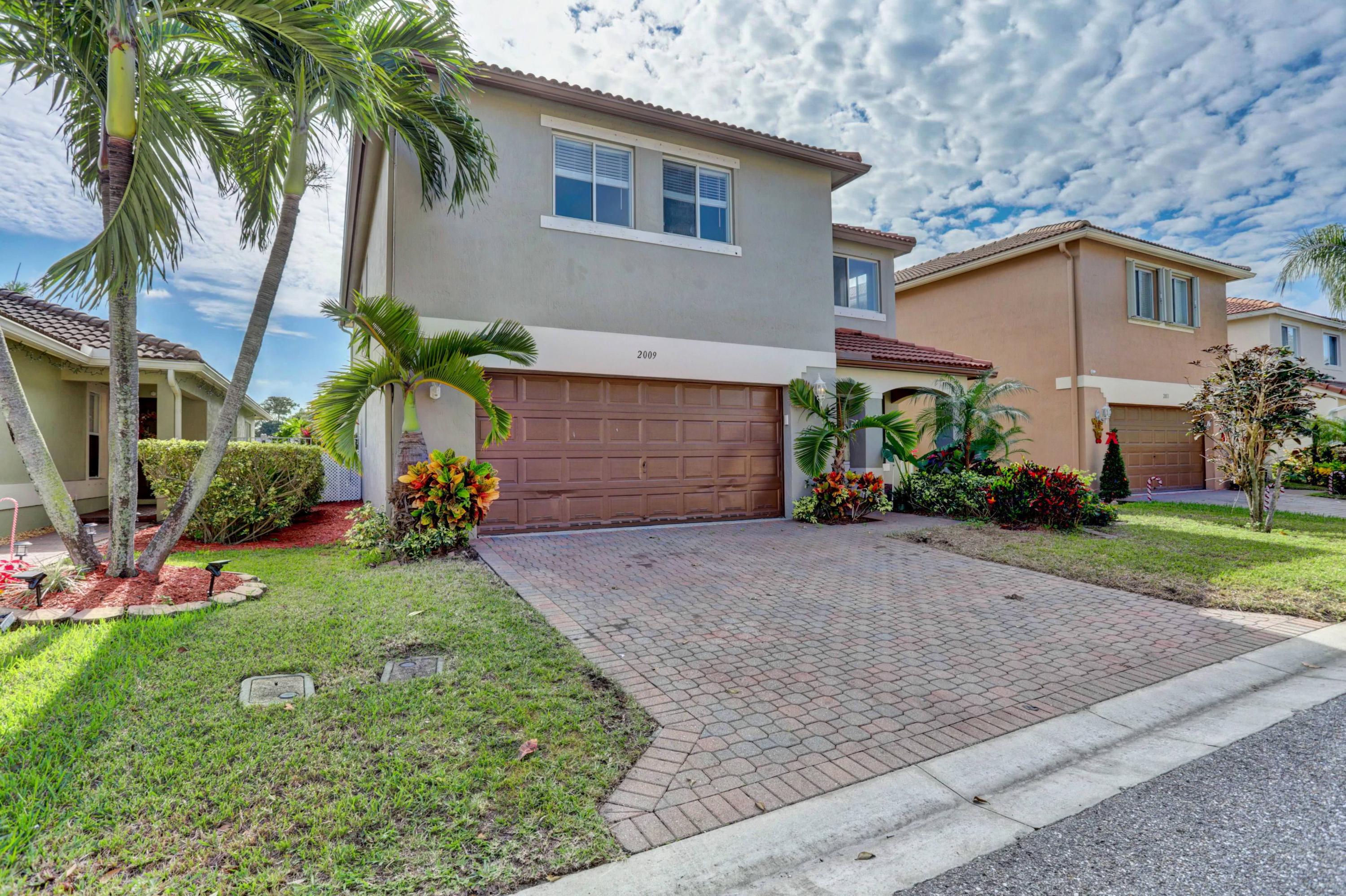 2009 Little Torch Street Riviera Beach, FL 33407 - Photo 5 of 79 03_320a6029_30_31_32_33_airmagic_process