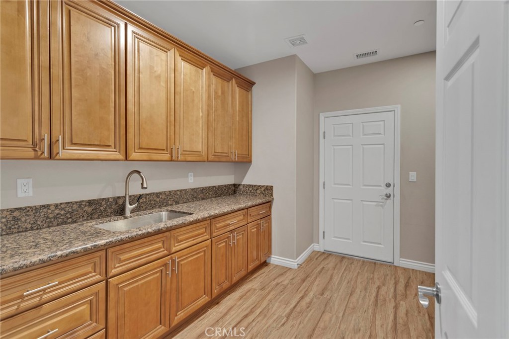 15831 Rimrock Road Apple Valley, CA 92307 - Photo 18 of 53