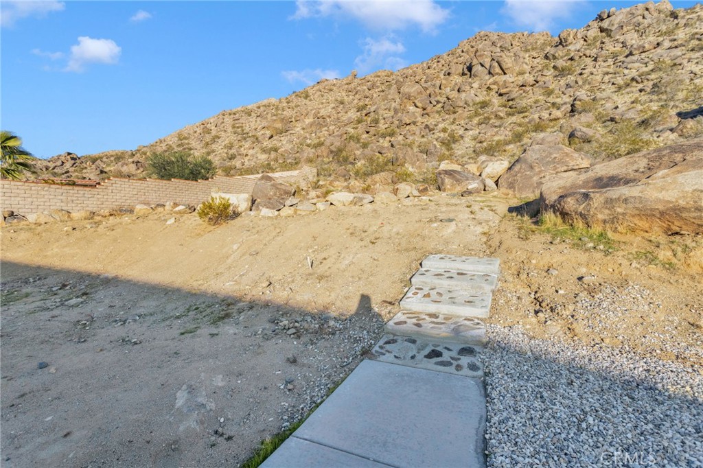 15831 Rimrock Road Apple Valley, CA 92307 - Photo 38 of 53