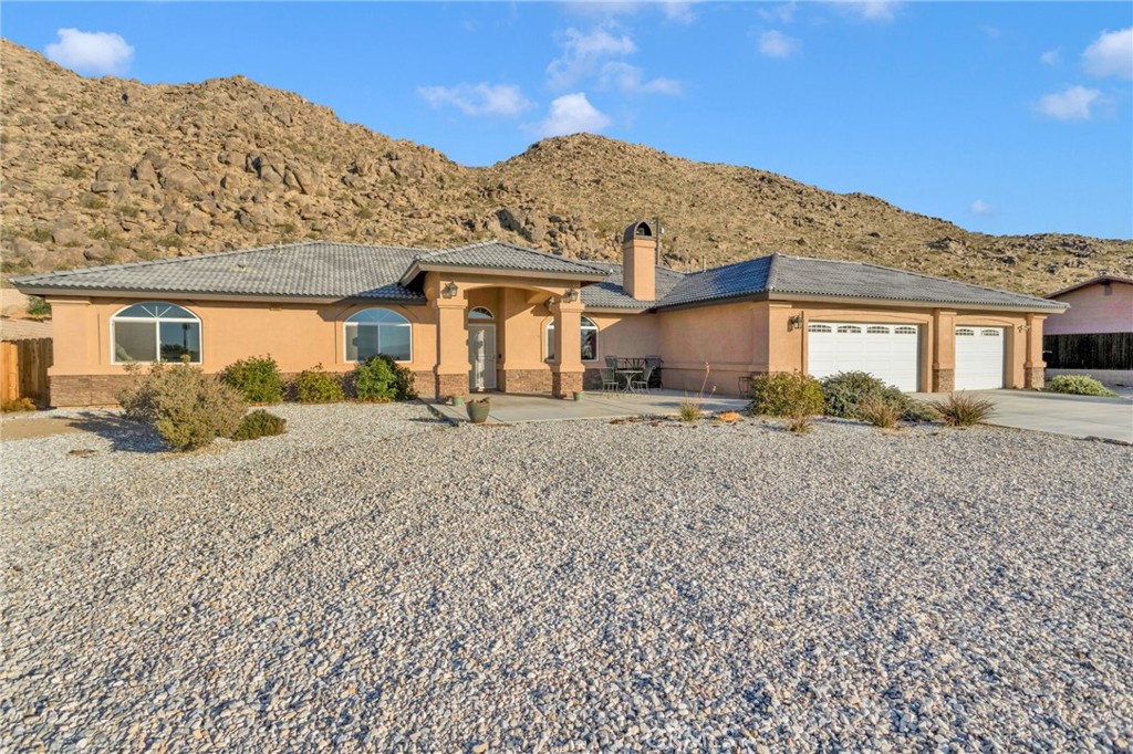 15831 Rimrock Road Apple Valley, CA 92307 - Photo 4 of 53