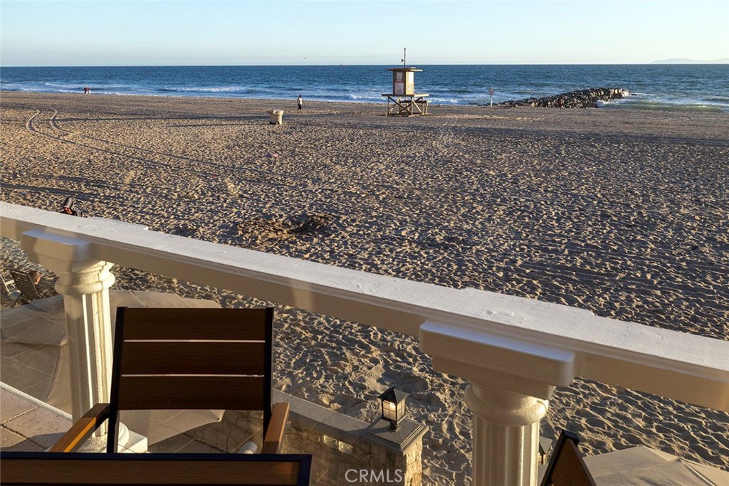 4005 Seashore Drive Newport Beach, CA 92663 - Photo 14 of 32 a close view of sink and tap