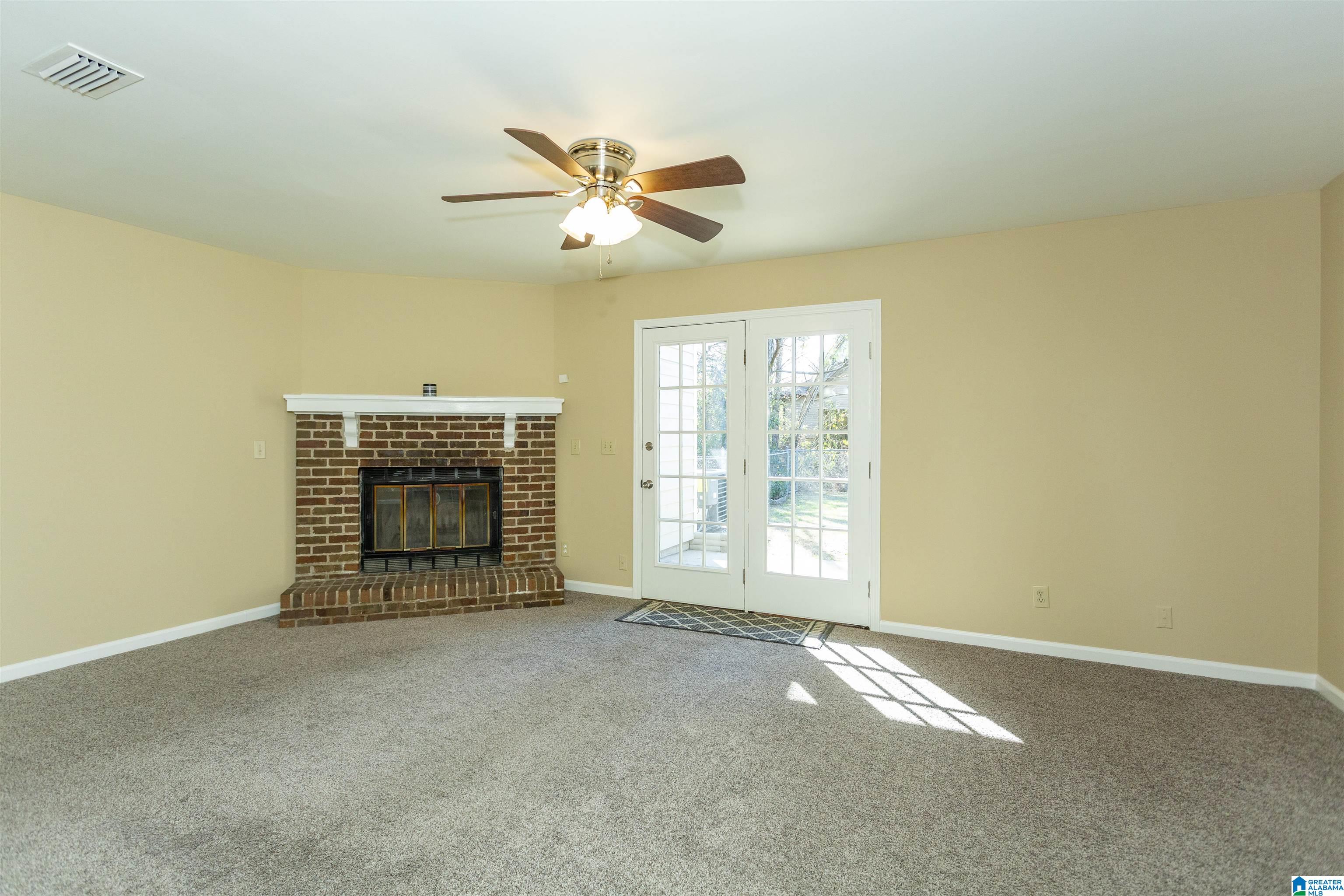 609 Cahaba Manor Trail Pelham, AL 35124 - Photo 9 of 42
