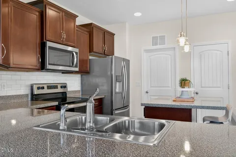 $384,900 | 540 Oak Holly Lane, Zebulon, NC 27597