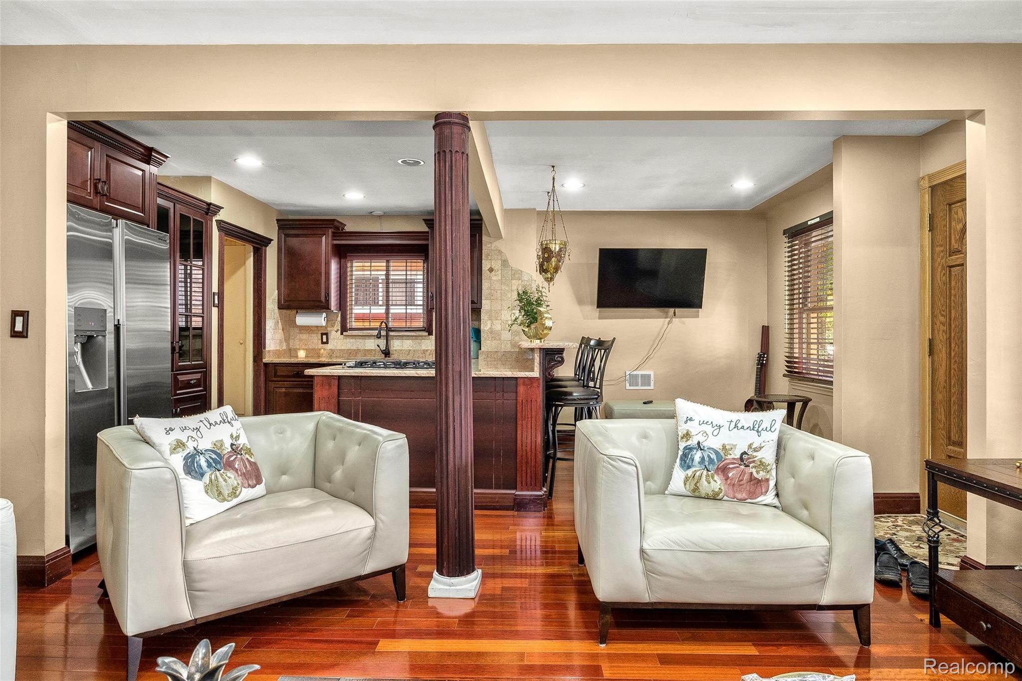 7500 Miller Road Dearborn, MI 48126 - Photo 9 of 35 09.jpg