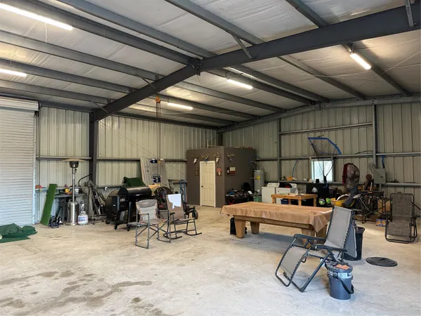 $680,000 | 2015 Skrivanek Road, Sealy, TX 77474