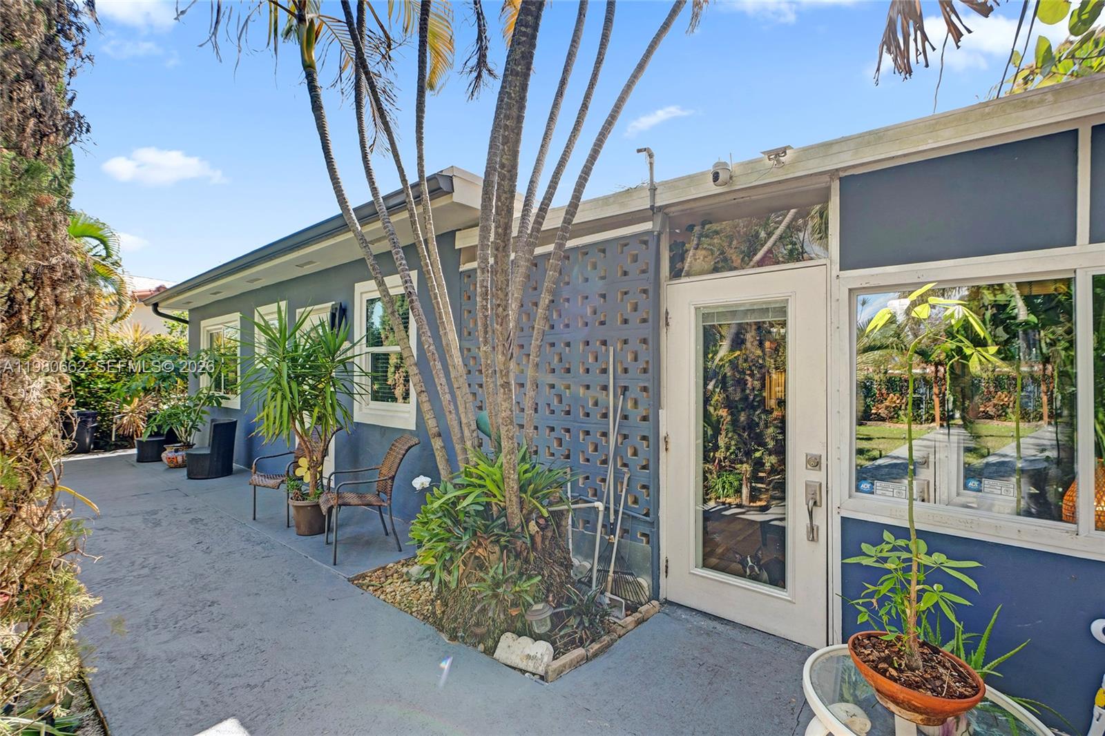 2258 Southwest 15th Street Miami, FL 33145 - Photo 6 of 64