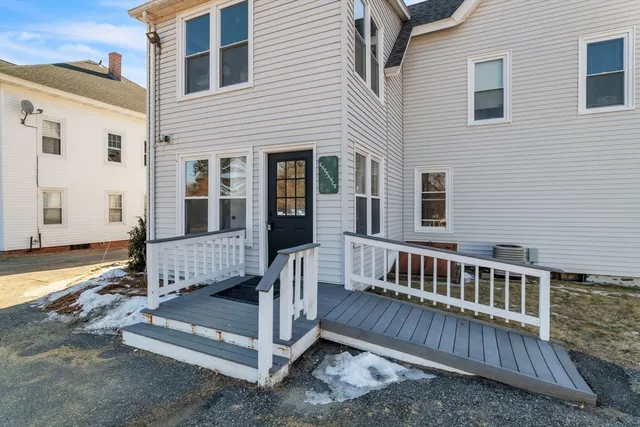 $298,000 | 2166-2168 Main Street, Three Rivers, MA 01080