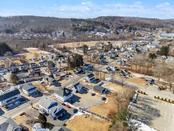 $298,000 | 2166-2168 Main Street, Three Rivers, MA 01080