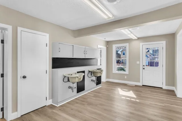 $298,000 | 2166-2168 Main Street, Three Rivers, MA 01080