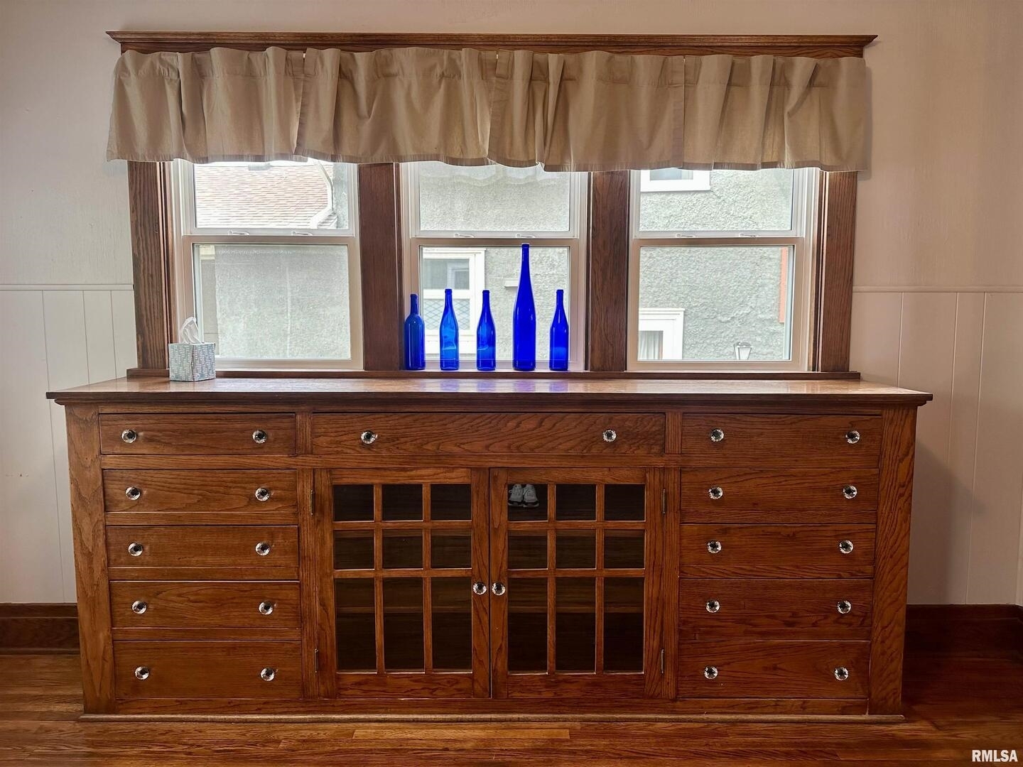 811 7th Avenue South Clinton, IA 52732 - Photo 7 of 27