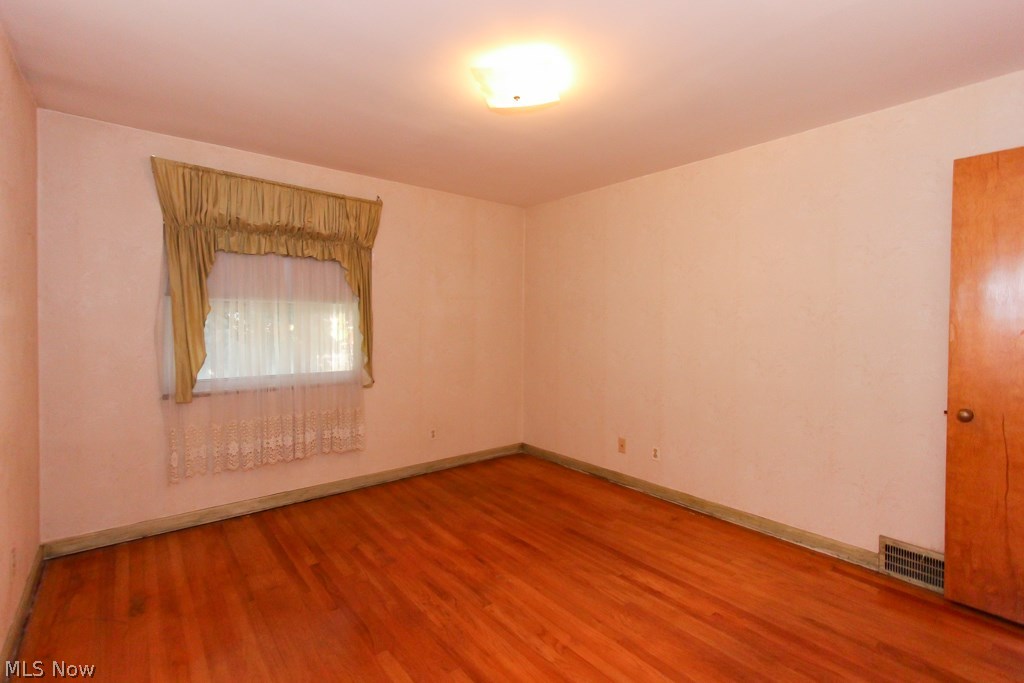3146 Warren Road Cleveland, OH 44111 - Photo 17 of 35 Gallery Image 17