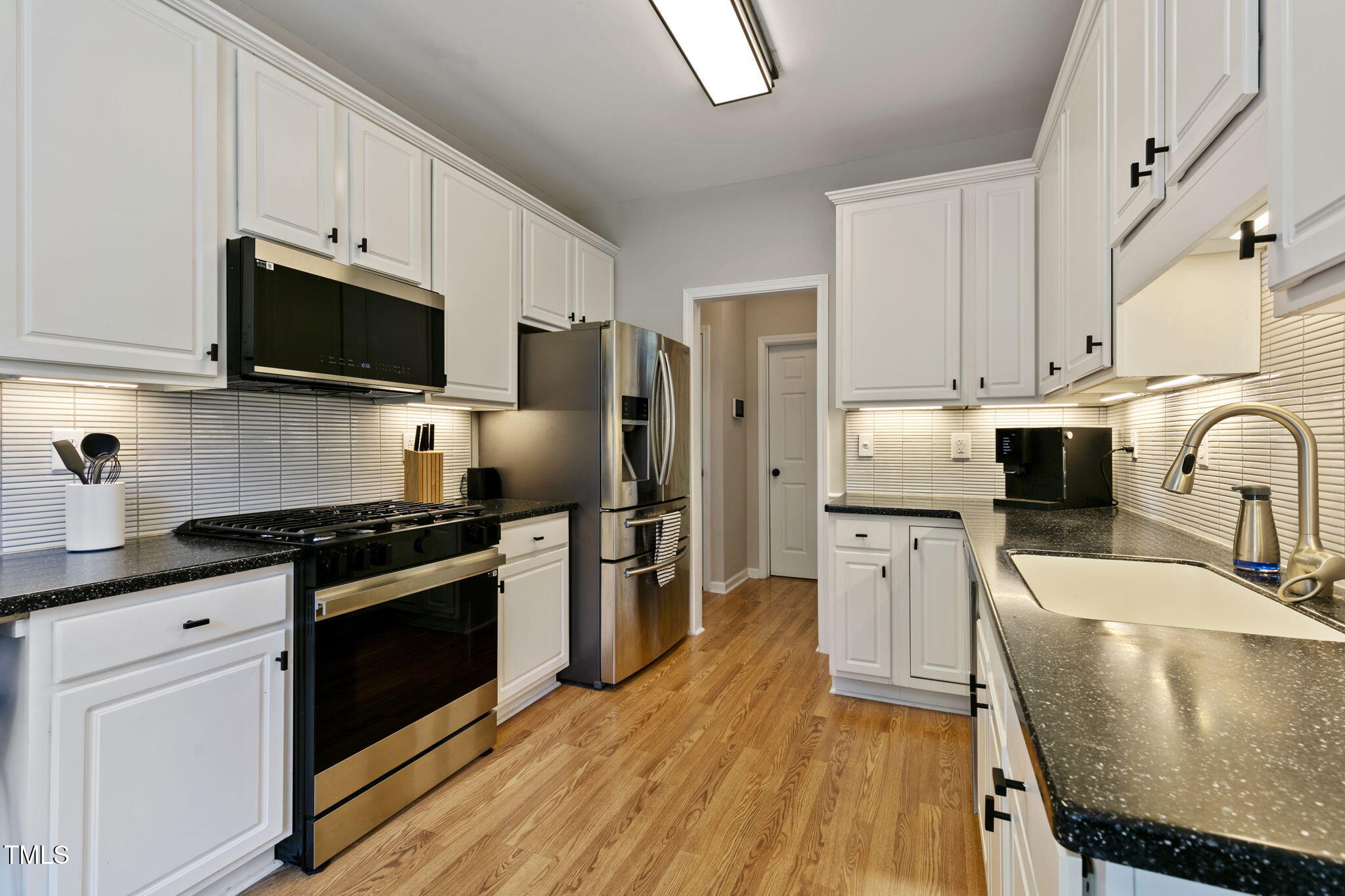 1205 Haventree Road Durham, NC 27713 - Photo 9 of 31 22-web-or-mls-1205-haventree-road-durham
