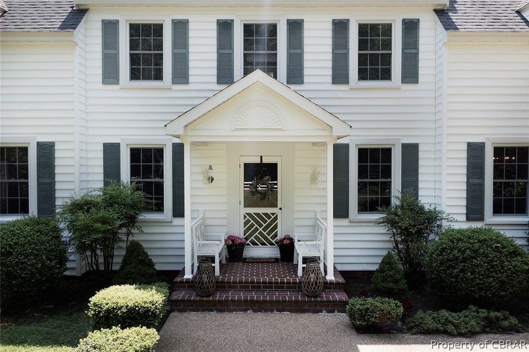 6102 Ware Neck Road Gloucester, VA 23061 - Photo 2 of 49 Gallery Image 2