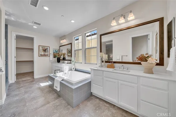 $3,880,000 | 60 Sherwood, Irvine, CA 92620