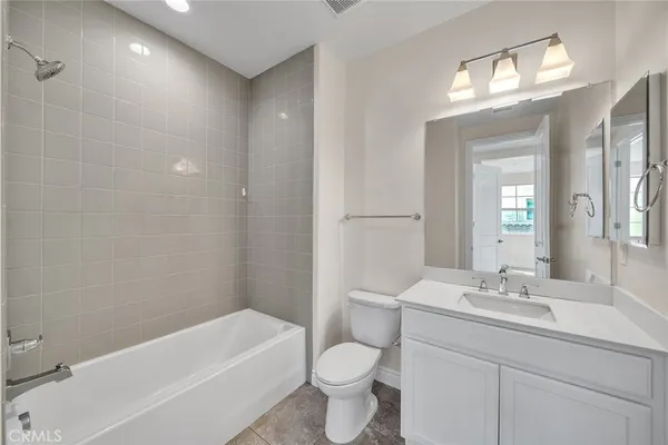 $3,880,000 | 60 Sherwood, Irvine, CA 92620