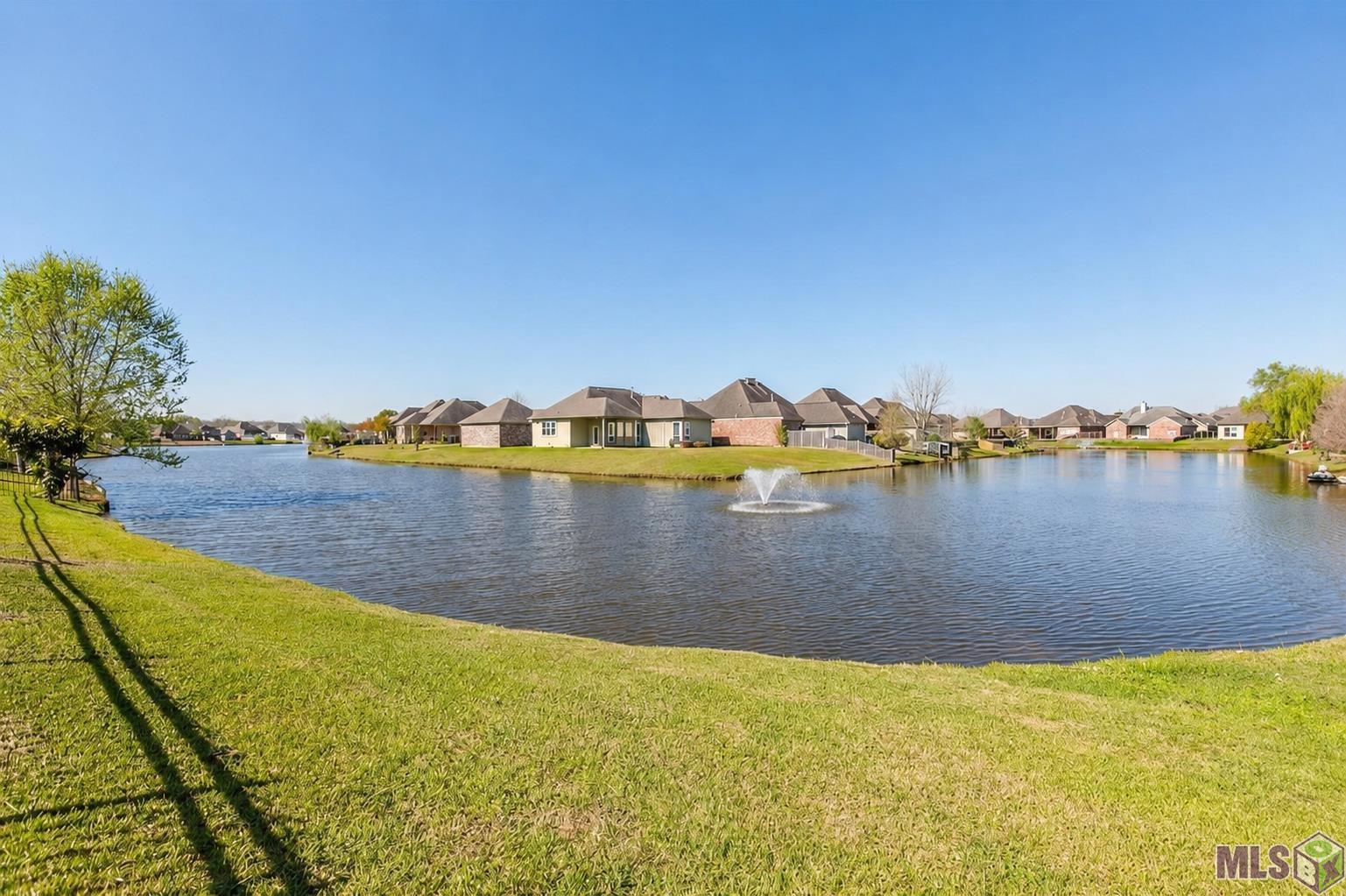 10743 Hillbrook Avenue Baton Rouge, LA 70810 - Photo 3 of 27