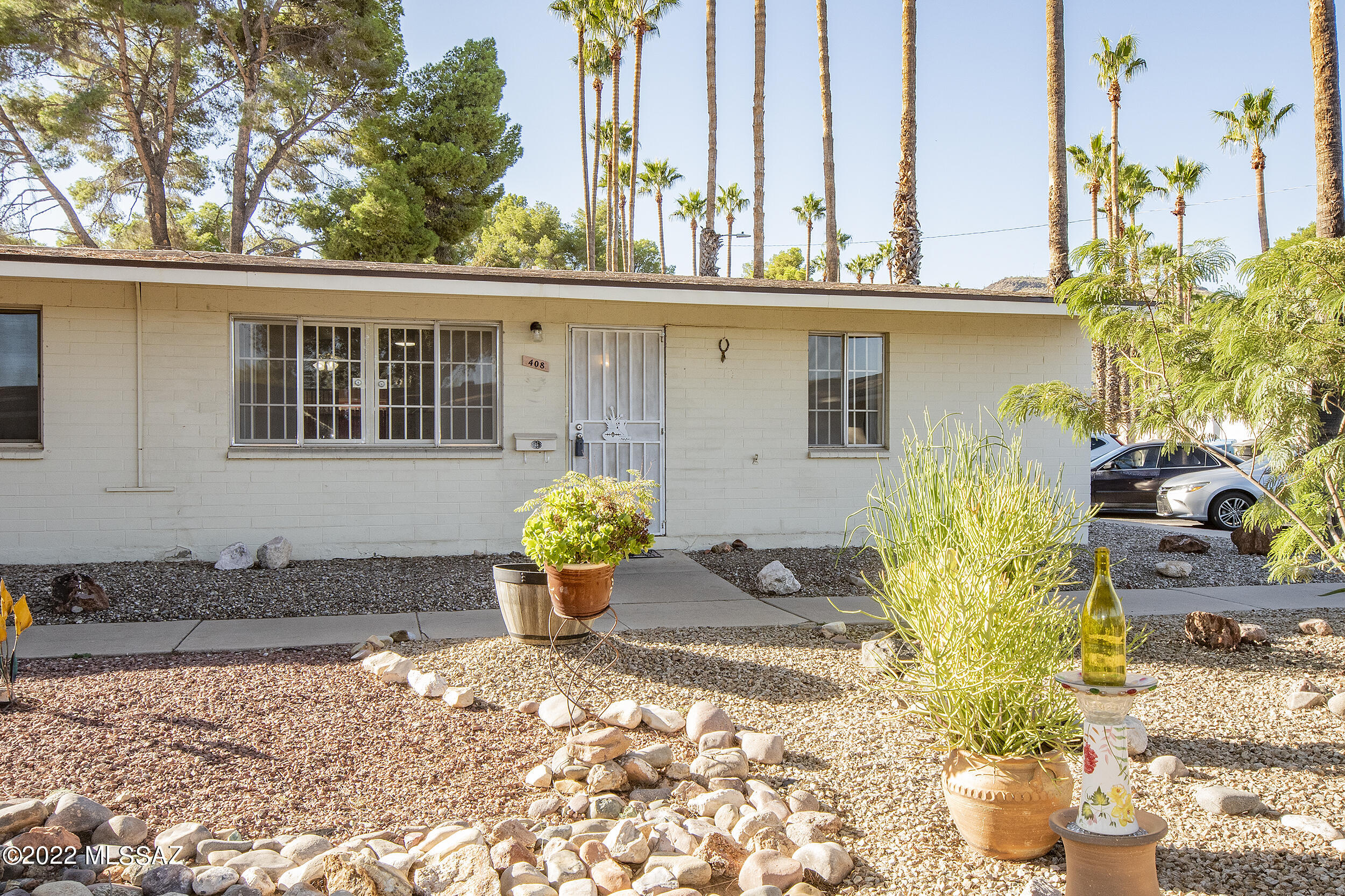 408 North Silverbell Road Tucson, AZ 85745 - Photo 1 of 33 Gallery Image 1