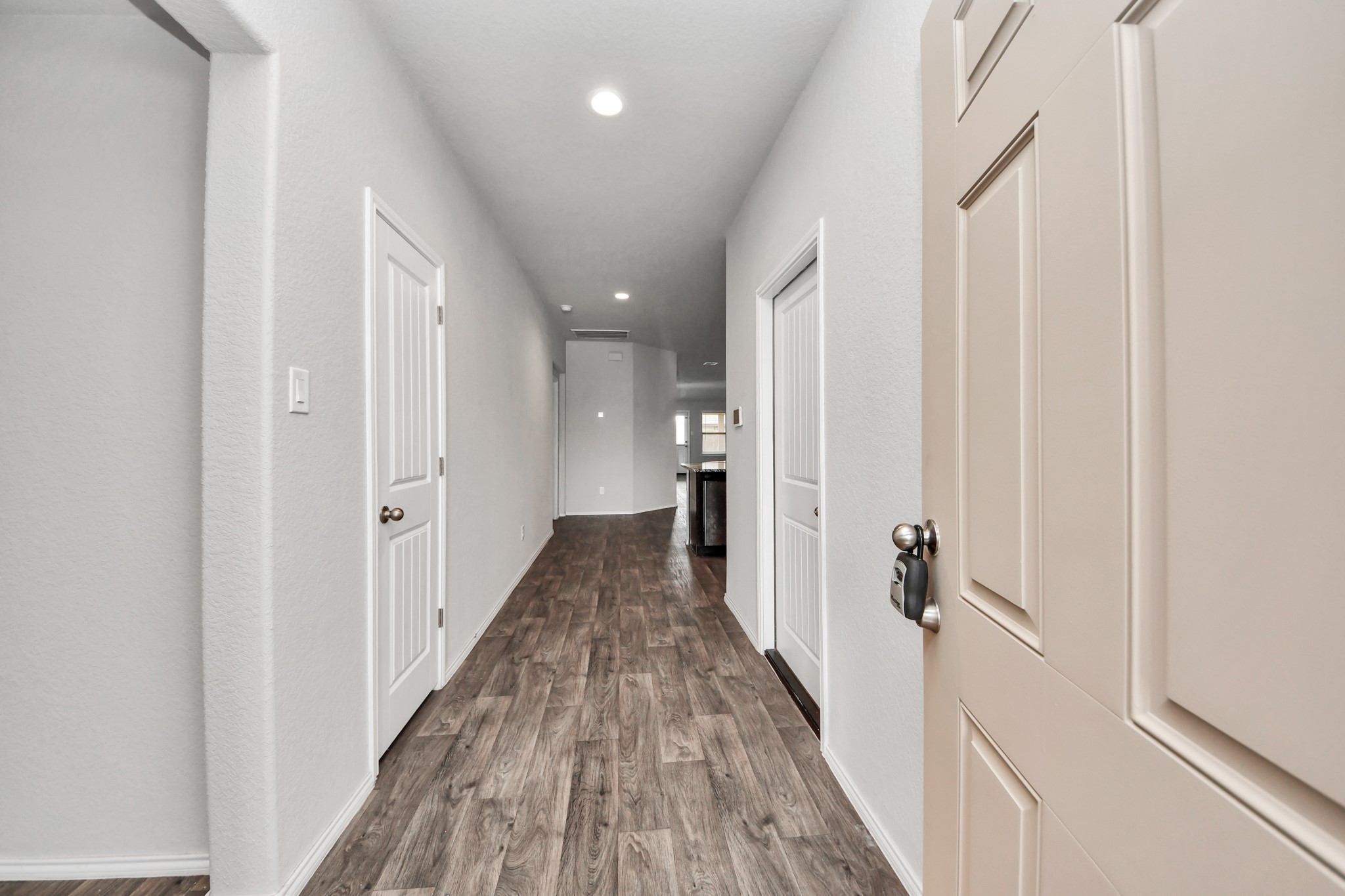 8302 Rose Petals Lane Rosharon, TX 77583 - Photo 14 of 42 Welcoming interior hallway entry