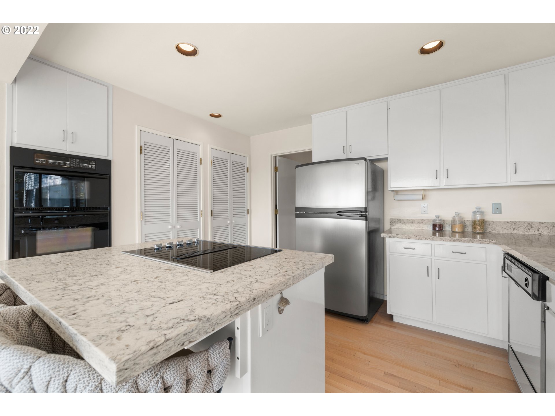3224 Southwest Fairmount Boulevard Portland, OR 97239 - Photo 12 of 32 Gallery Image 12