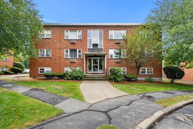 $420,000 | 1105 Lexington Street, Unit 92, Waltham, MA 02452