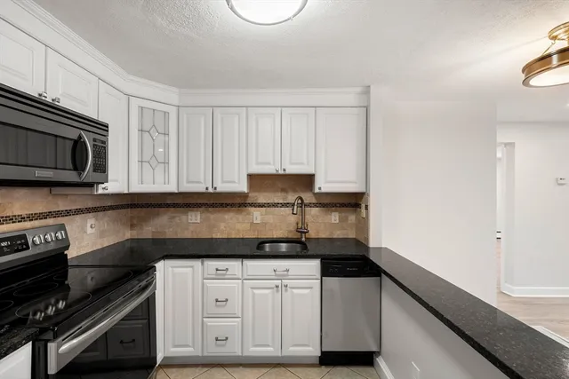 $420,000 | 1105 Lexington Street, Unit 92, Waltham, MA 02452