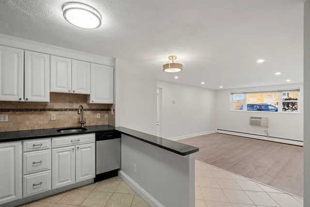 $420,000 | 1105 Lexington Street, Unit 92, Waltham, MA 02452