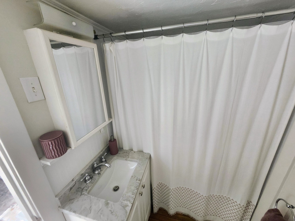 932 Webster Street Hanover, MA 02339 - Photo 8 of 9