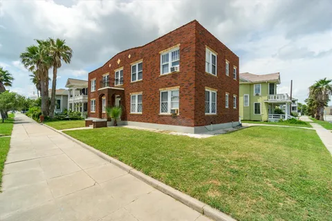 $699,000 | 1108 Broadway Avenue J, Galveston, TX 77550