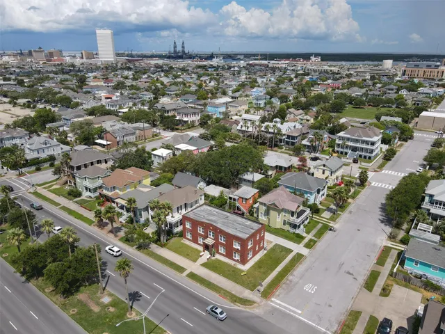 $699,000 | 1108 Broadway Avenue J, Galveston, TX 77550