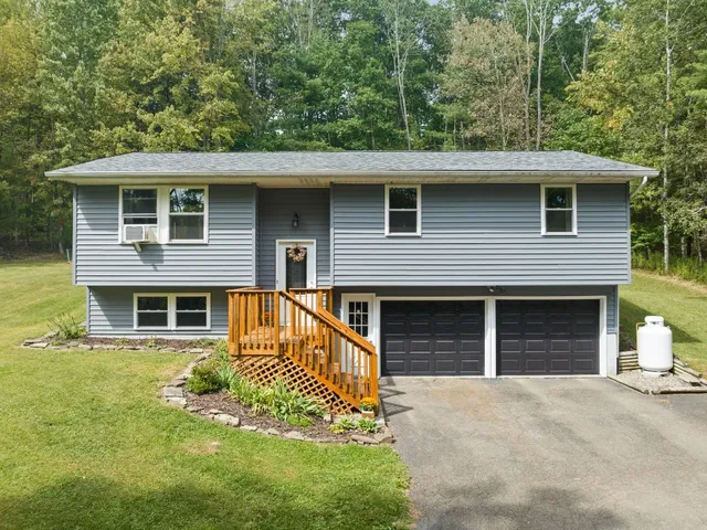 $276,000 | 1695 Cafferty Hill Road, Endicott, NY 13760