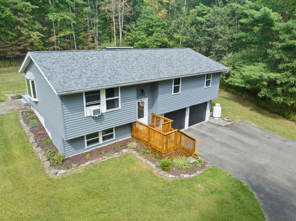 1695 Cafferty Hill Road Endicott, NY 13760 - Photo 3 of 36