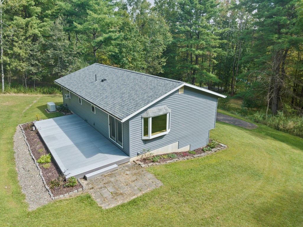 1695 Cafferty Hill Road Endicott, NY 13760 - Photo 4 of 36