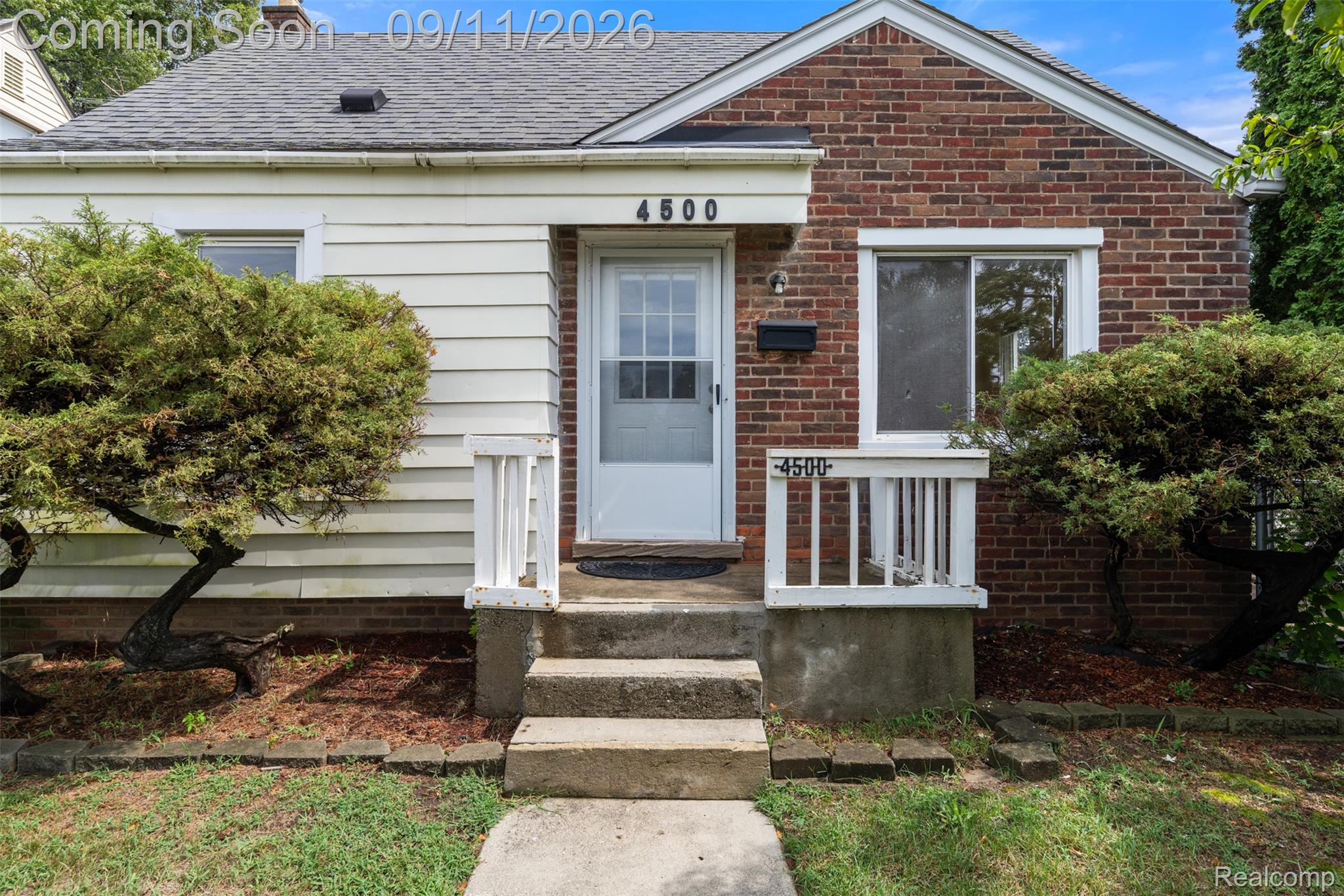 4500 s rochester rd_004.jpg