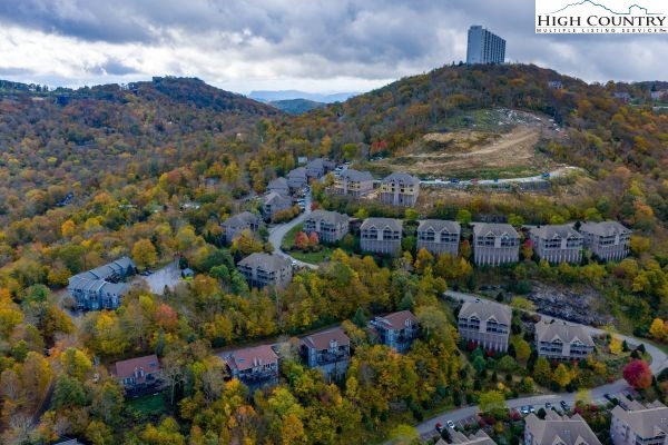144 Skyleaf Lane, Unit 703 Sugar Mountain, NC 28604 - Photo 29 of 29 a view of a city