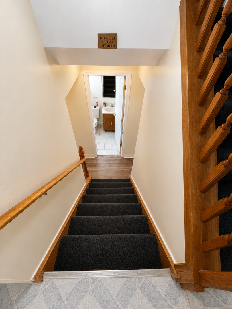 5708 West 64th Place Chicago, IL 60638 - Photo 4 of 17
