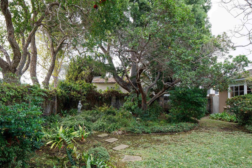 1380 Park Row La Jolla, CA 92037 - Photo 43 of 51 a view of a garden