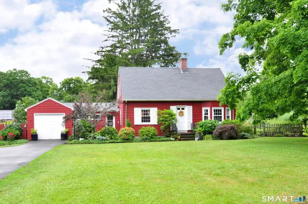 $349,900 | 135 Spoonville Road, East Granby, CT 06026