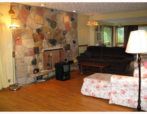 803 Georgetown Road Sandy Lake, PA 16145 - Photo 9 of 14 Living Room.